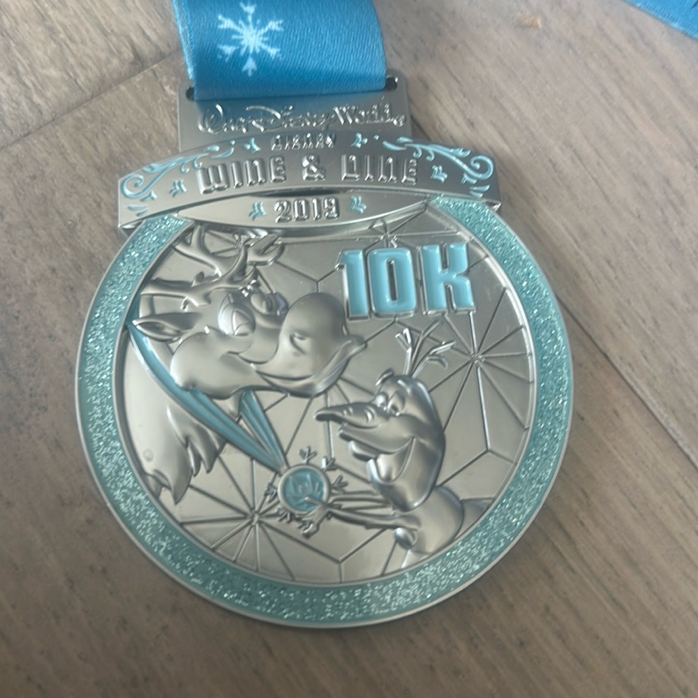 Disney 10k Medal 2019 Frozen theme